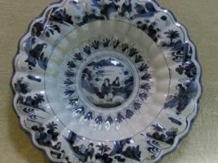 Delftware: Antique Delft Blue Pottery, Delft China Plates