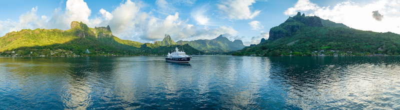 TahitixEYOS- ©-SteinRetzlaff-MosaicStudios.jpg
