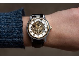 How to Choose the Perfect Luxury Watch for Your Style and Budget