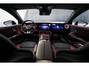 The control centre of performance: The interior of the new Mercedes-AMG GT 4-Door Coup&eacute;