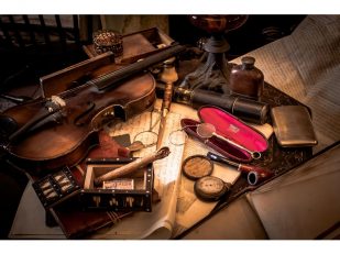 Why You Should Mix Thrifted Items Into Your Apartment Design