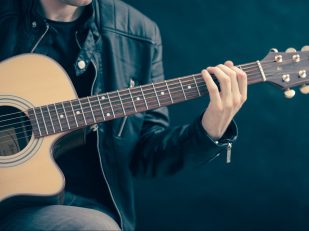 Popular Tools and Accessories for New Guitar Players