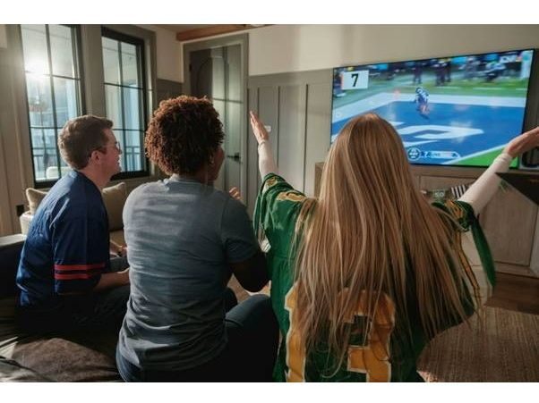 How Ultra-Wide Screens Are Redefining At-Home Sports Viewing