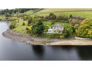 Inside England&rsquo;s Most Desirable Countryside Retreats