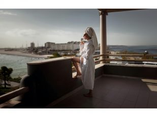 Why High-End Americans Are Trading Status Symbols for Skyline Views