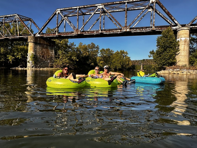 Essential Things You Must Bring for River Tubing in Front Royal