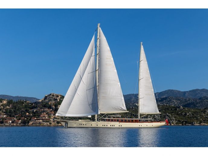 ARES Yachts&rsquo; new 62m flagship SIMENA blends classic lines with contemporary performance and style