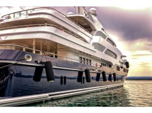 The Rise of the Luxury Yacht: Why Buyers are Splurging