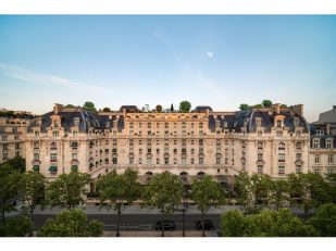 Broad Arrow announces its inaugural Paris Auction to be held during R&eacute;tromobile Week 2027