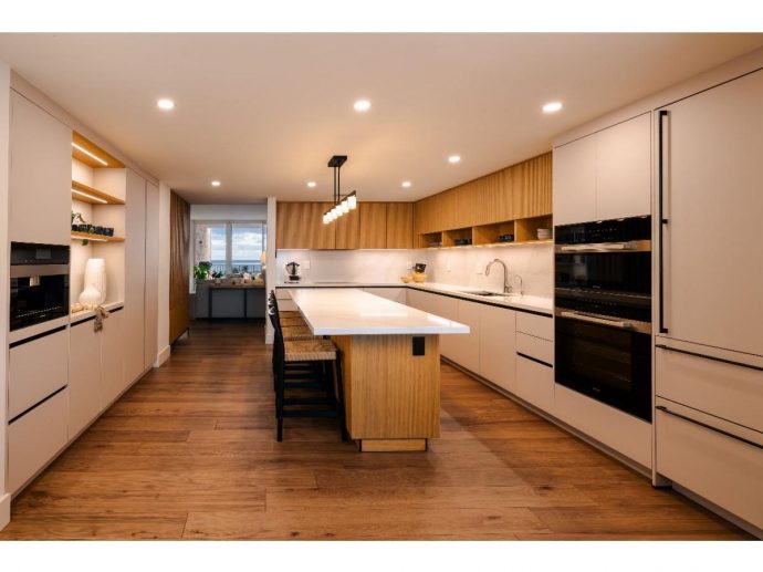 Refining Modern Living at the Ramos Residence with H&auml;cker Kitchens