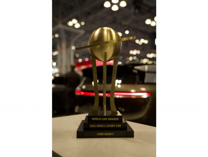Lucid Gravity SUV Recognized as the 2026 World Luxury Car of the Year