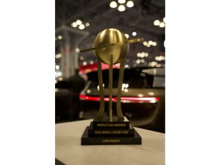 Lucid Gravity SUV Recognized as the 2026 World Luxury Car of the Year
