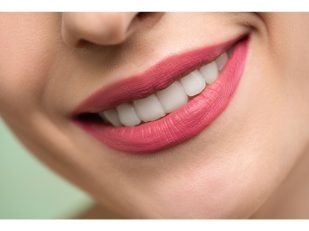 The Quiet Luxury of a Bespoke Smile: Why Your Teeth Are Your Ultimate Statement Piece