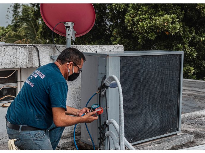 How to Know If Your AC Problem Is a DIY Fix or a Professional Job