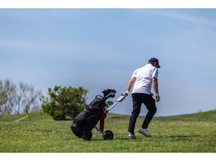 How an Electric Golf Trolley Can Improve Your Round