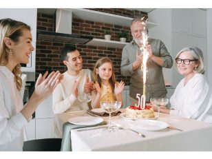 Luxury Delivered: How to Select a High-End Hamper for Milestone Birthdays