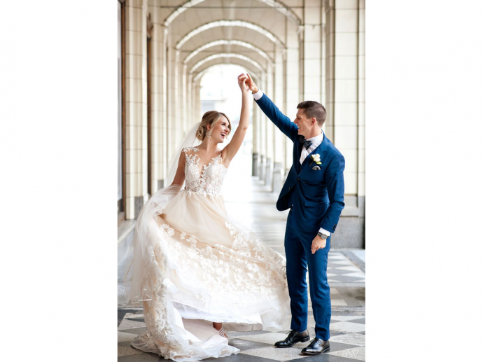 How to Choose the Best Men's Elevator Dress Shoes for Your Wedding Day
