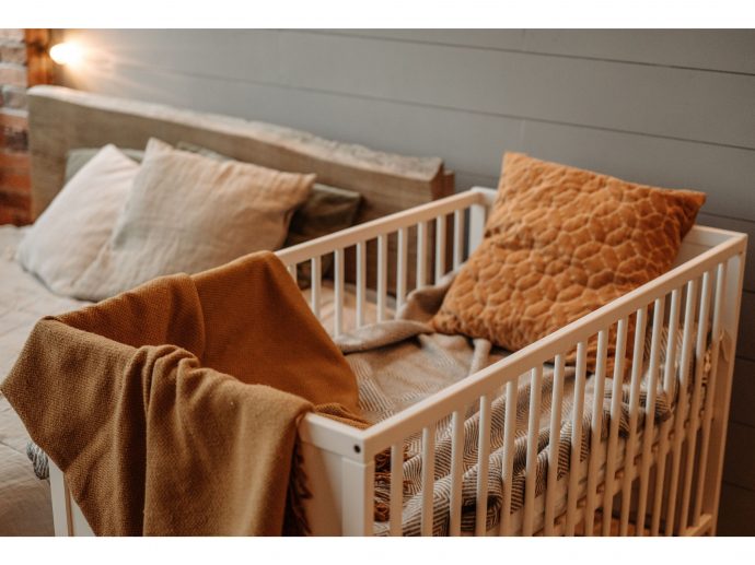 Elevating Nursery Comfort: Why a Momcozy Electric Baby Swing Belongs in Modern Homes