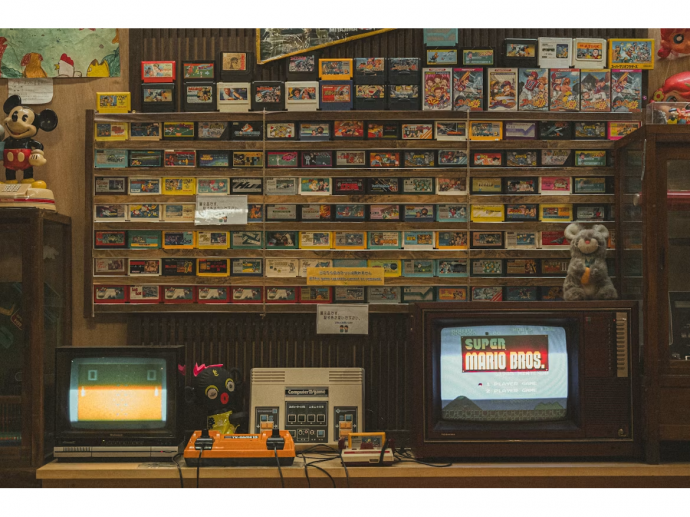 Sealed and Graded: The Auction Market for Vintage Game Hardware