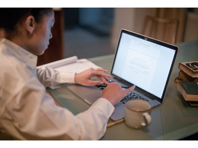 How Do You Analyze a Source for Your College Paper