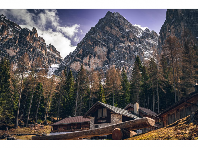 What Makes a Mountain or Lakeside Retreat a True Luxury Lifestyle Asset?