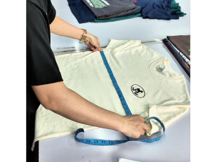 Custom Logo T-Shirt Supplier: How to Choose the Right One