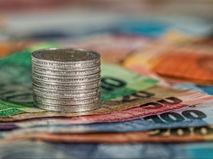 From Mortgages to Cash: Financing Options for Luxury Real Estate