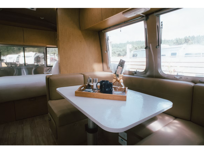 Luxury on the Open Road: Mastering Budget-Friendly Campervan Journeys