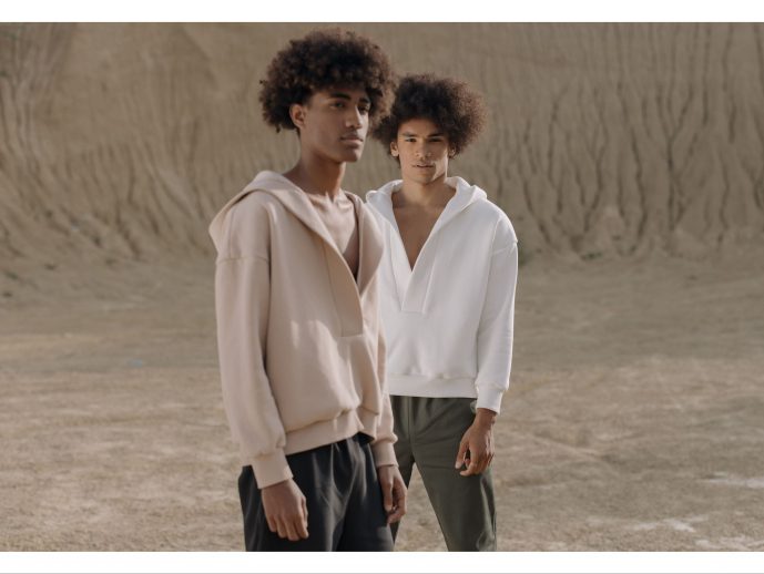 Why Cosy Velour Hoodies Are Perfect For Winter