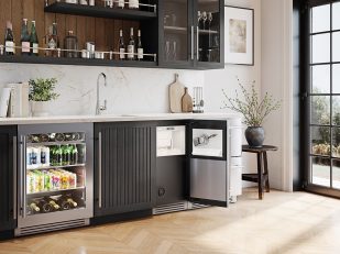 Zephyr Introduces the Presrv&trade; Gourmet Clear Ice Machine