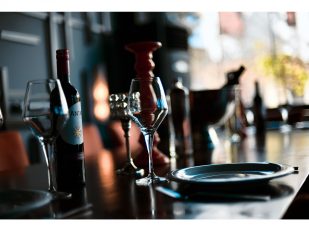How Does the Chef Make Teppanyaki in Namba Part of Your Osaka Journey?