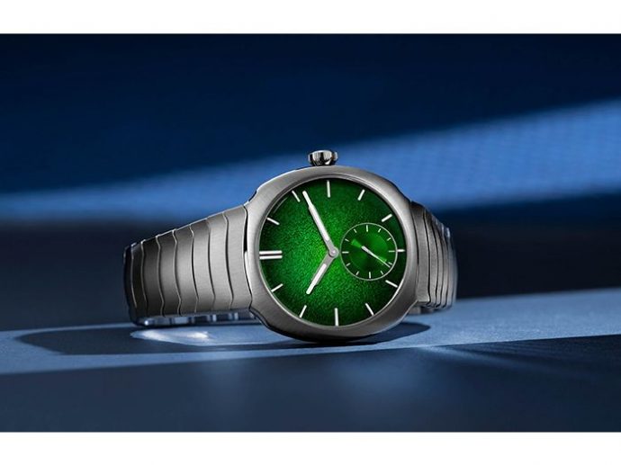 Streamliner Small Seconds Lime Green Enamel Boutique Edition: A New Shade Of Iconic