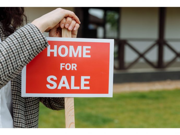 Proven Hacks for Selling Your House at Peak Value