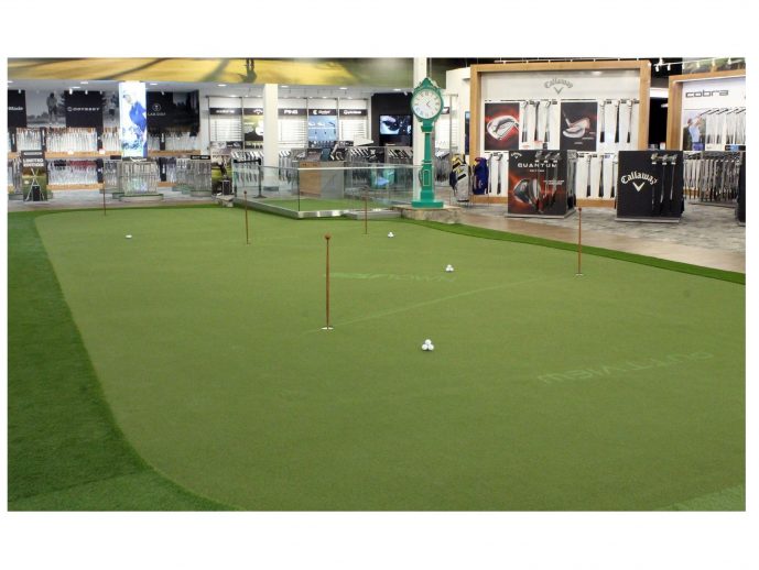 Golf Town Unveils First Flagship Location in Oakville, Ontario