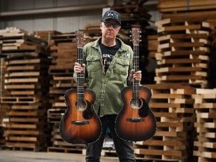 Martin Guitar Launches Two New Joe Bonamassa Signature Models
