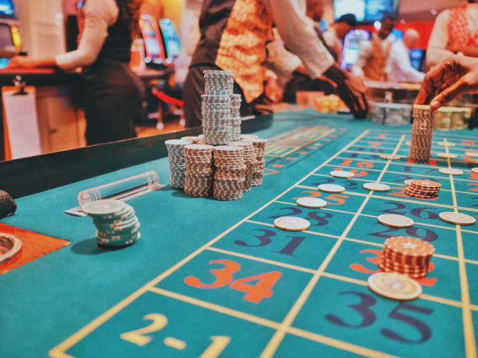 How Digital Entertainment Is Becoming Part of the Modern Luxury Lifestyle