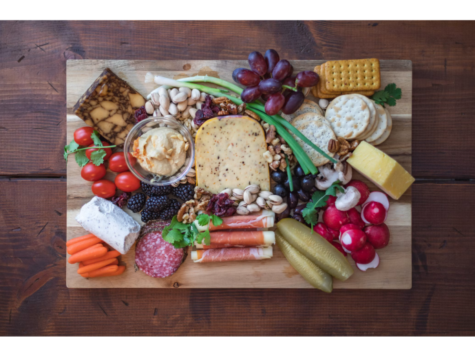 Why Wood Charcuterie and Serving Trays Are Becoming a Must-Have for Every Home