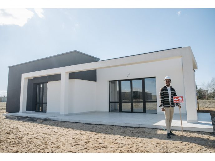Why Rochester Homebuyers Are Choosing Custom Builds Over Existing Luxury Properties