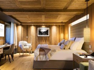 Hotel Barriere Les Neiges Courchevel : Chalet & Charm