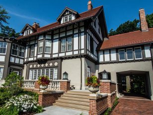 Stone Terrace Bed & Breakfast Wins Prestigious Award for Best Hotel in Chicago Suburbs