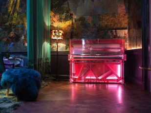 This is the Amazing Pink Piano of All Your Sci-Fi Dreams