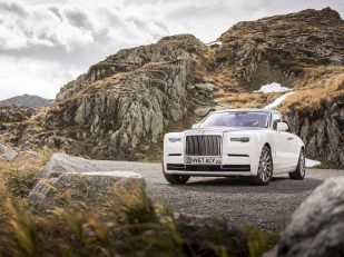 Rolls-Royce Phantom Named 'Best Supernatural Driving Experience'