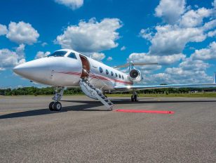 JetSmarter Expands Member Offerings with Branded Aircraft and new Owner Program