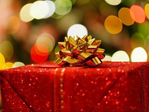 Benefits Of Giving Gifts To Loved Ones