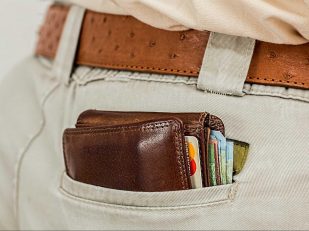 How To Protect Your Money When Traveling