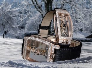 For Christmas, Corum covers its Golden Bridges in snow