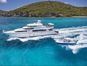 Johnson 110 Skylounge, a pilothouse superyacht with a luxurious upper deck