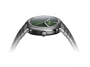 H. MOSER & CIE.: The Subtly Integrated All-Steel Model