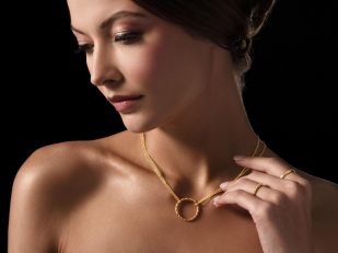 Newly Launched Jewelry House Laurea Offers Online Extravagance In Form Of Wearable Investments In 24