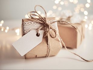 5 Benefits of Personalized Gifts